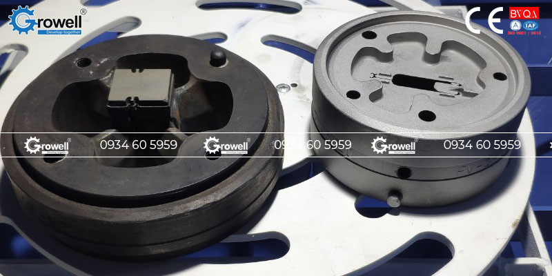 Phun cát làm sạch khuôn đúc Phun cát làm sạch khuôn đúc