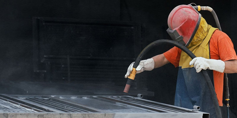 Bắn cát tẩy sơn kim loại Bắn cát tẩy sơn kim loại