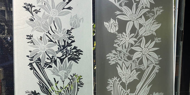 Tạo nhám mờ kính trang trí