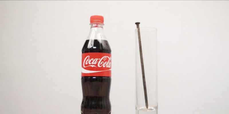 tẩy rỉ sét bằng coca cola